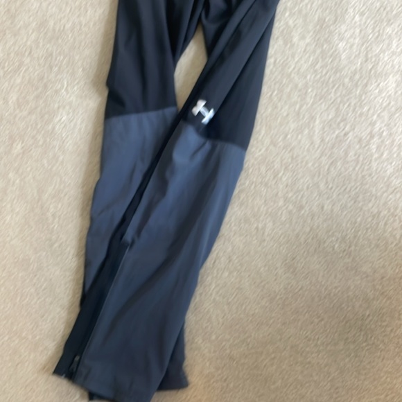 UA women’s sweatpants - Picture 3 of 6